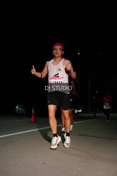 Runner Photo 1885168
