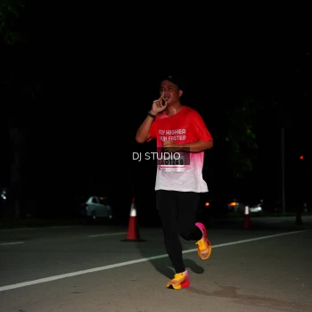 Runner Photo 1885171