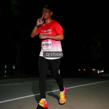 Runner Photo 1885173