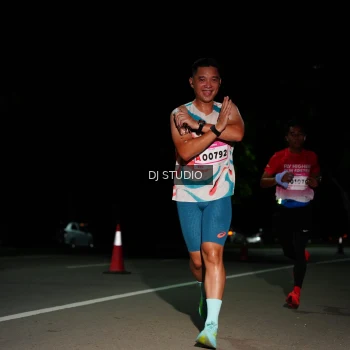 Runner Photo 1885177