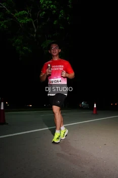 Runner Photo 1885194