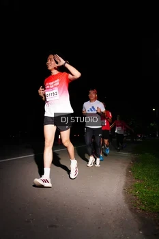 Runner Photo 1885221