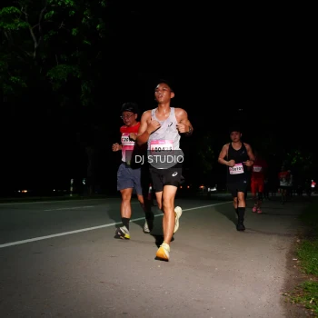 Runner Photo 1885228