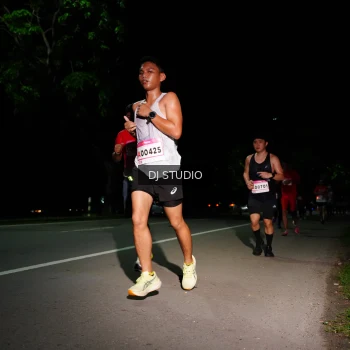 Runner Photo 1885229