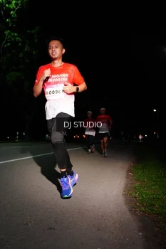 Runner Photo 1885240
