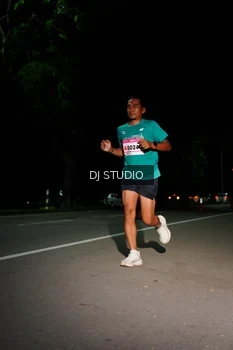 Runner Photo 1885243