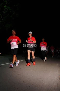 Runner Photo 1885248