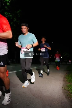 Runner Photo 1885251