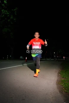 Runner Photo 1885253