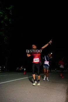 Runner Photo 1885254