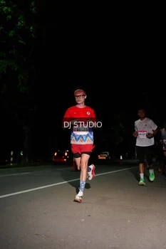Runner Photo 1885259