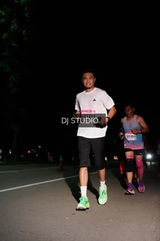 Runner Photo 1885260