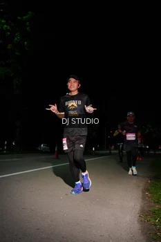 Runner Photo 1885266