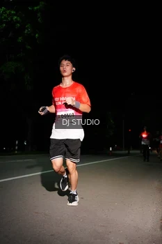 Runner Photo 1885273