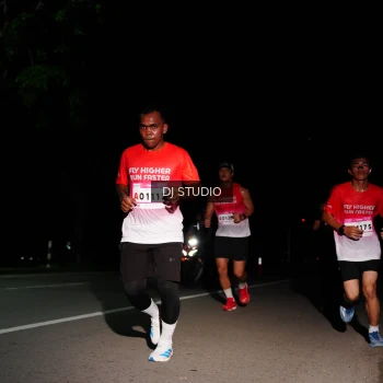Runner Photo 1885364