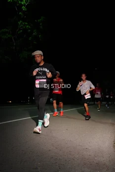 Runner Photo 1885367
