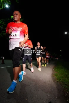 Runner Photo 1885401
