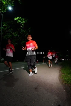 Runner Photo 1885410
