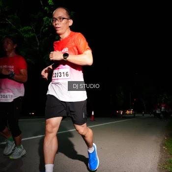 Runner Photo 1885413