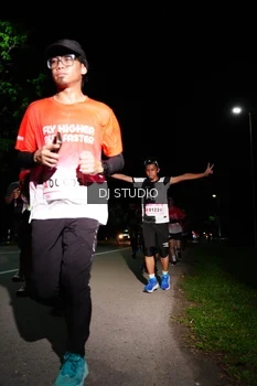 Runner Photo 1885419