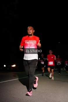Runner Photo 1885429