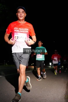 Runner Photo 1885437