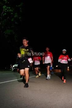 Runner Photo 1885446