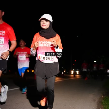 Runner Photo 1885449