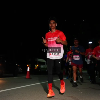 Runner Photo 1885450
