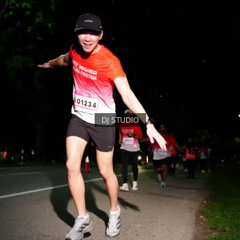 Runner Photo 1885456
