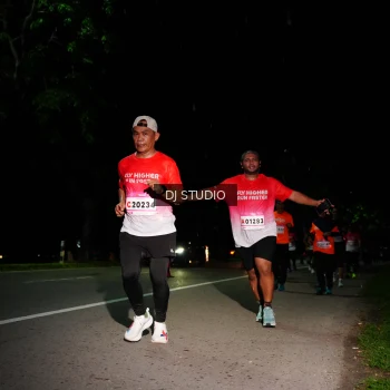 Runner Photo 1885458