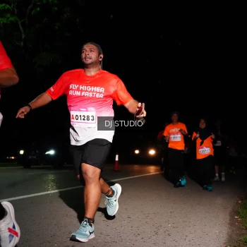 Runner Photo 1885460
