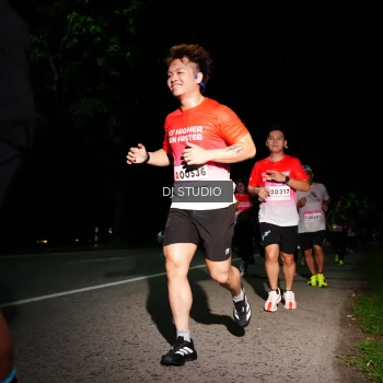 Runner Photo 1885475