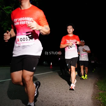 Runner Photo 1885476