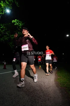 Runner Photo 1885486