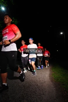 Runner Photo 1885493