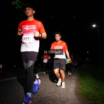 Runner Photo 1885495