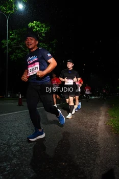 Runner Photo 1885520
