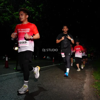 Runner Photo 1885538