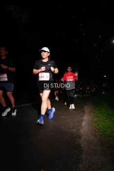 Runner Photo 1885542