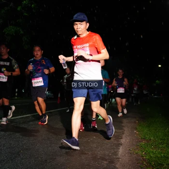 Runner Photo 1885545