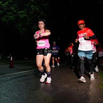 Runner Photo 1885550