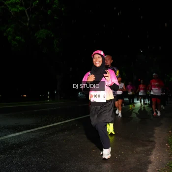 Runner Photo 1885585