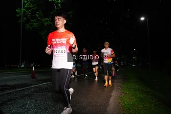 Runner Photo 1885644