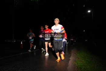 Runner Photo 1885646