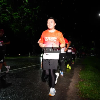 Runner Photo 1885654