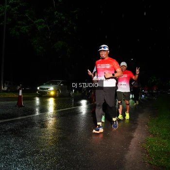 Runner Photo 1885656