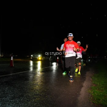 Runner Photo 1885657