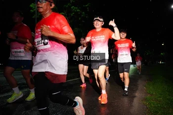 Runner Photo 1885709
