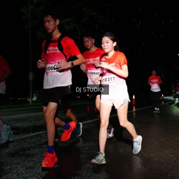 Runner Photo 1885712
